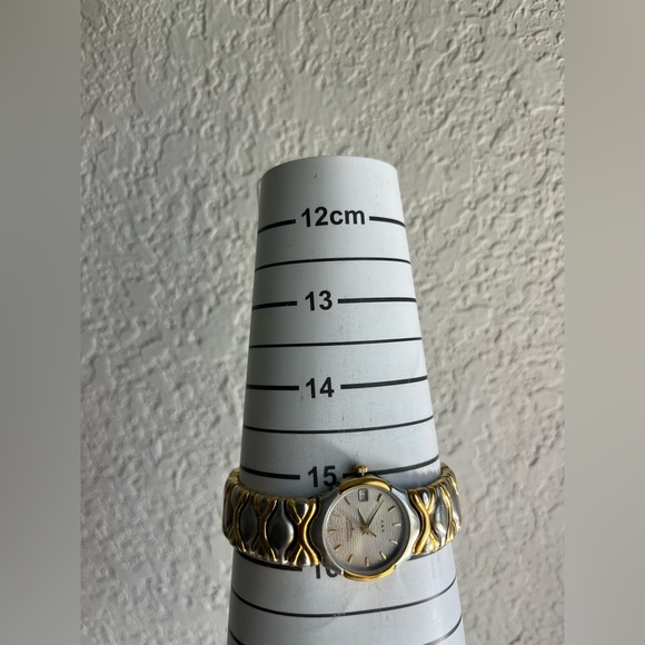 Longines QWR Vintage S.Steel Two Tone ladies watch - Picture 11 of 15